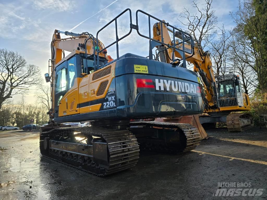 Hyundai HX220L Pelle sur chenilles