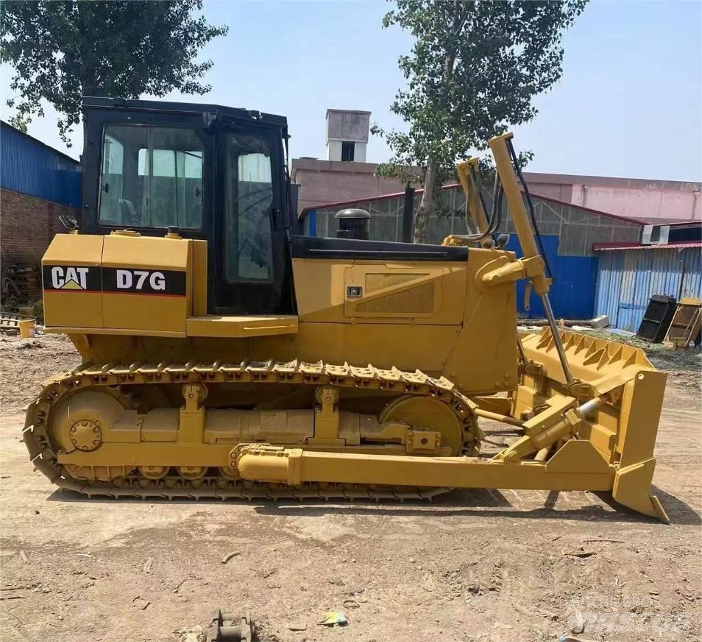 CAT D 7 G Bouteurs sur chenilles