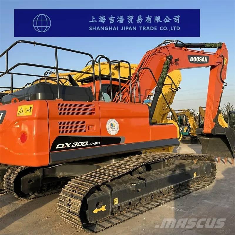 Doosan DX 300 Pelle sur chenilles