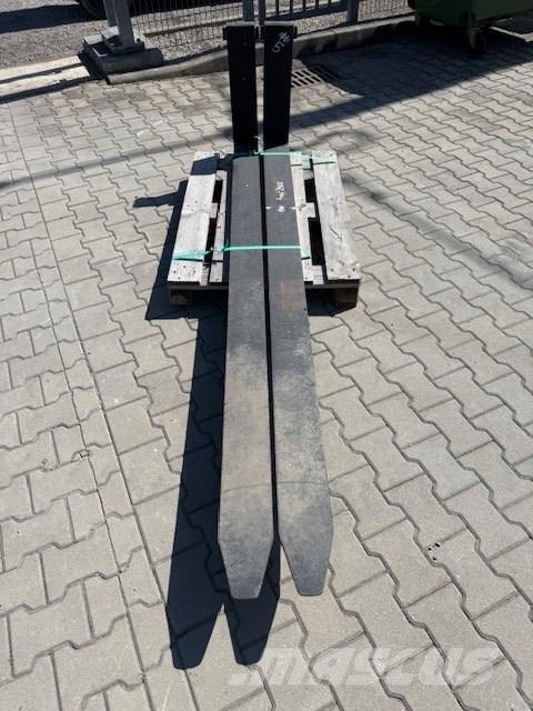 Linde 2400 MM Fourche