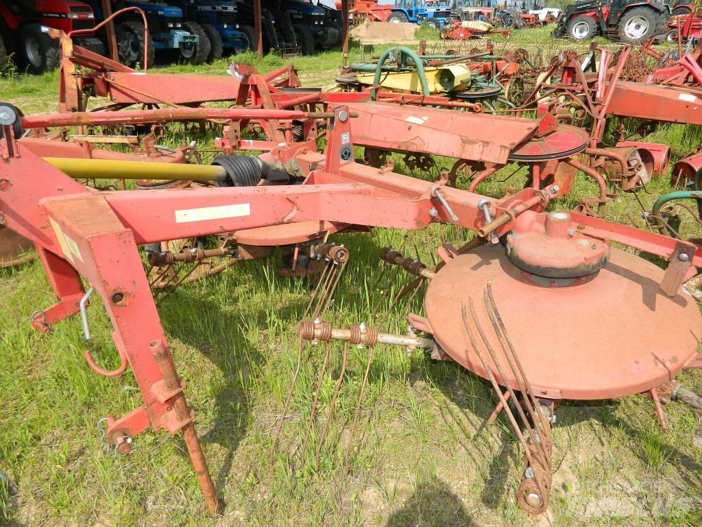 Stoll UM 400 Rateau faneur