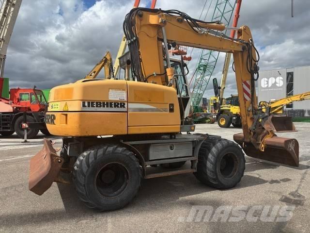 Liebherr A 314 Pelle sur pneus