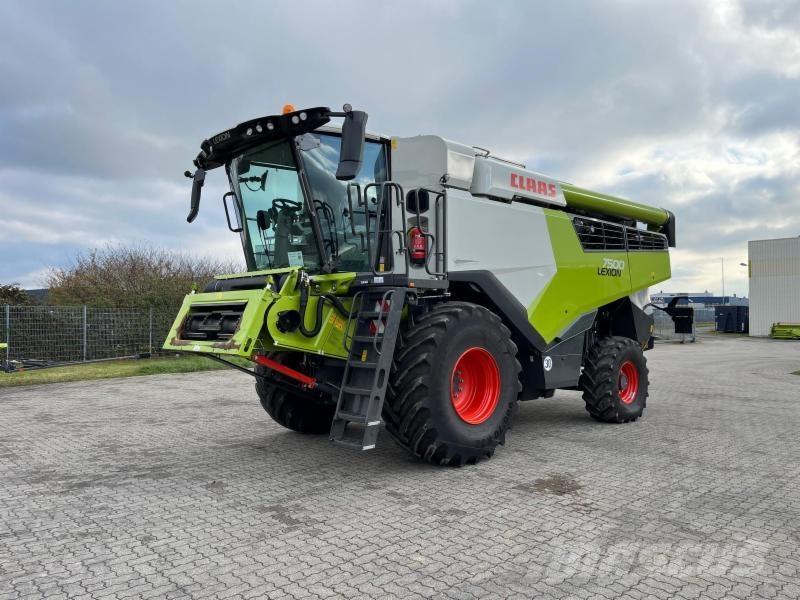 CLAAS LEXION 7500 Moissonneuse batteuse