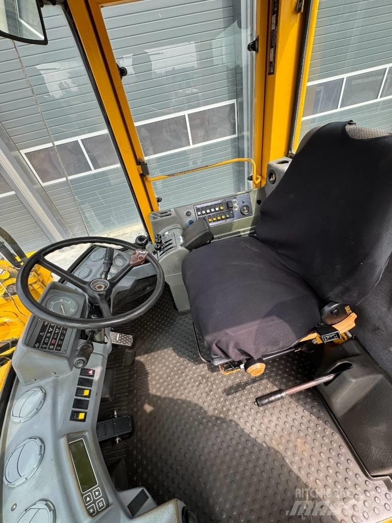 Volvo L90B Chargeuse sur pneus