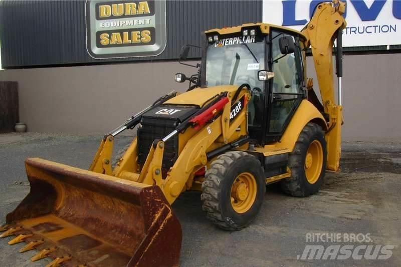CAT 428F Tractopelle