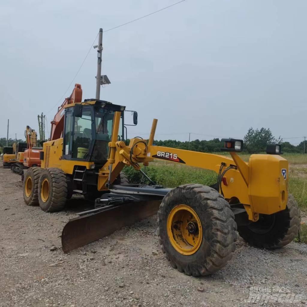 XCMG GR 215 Niveleuse