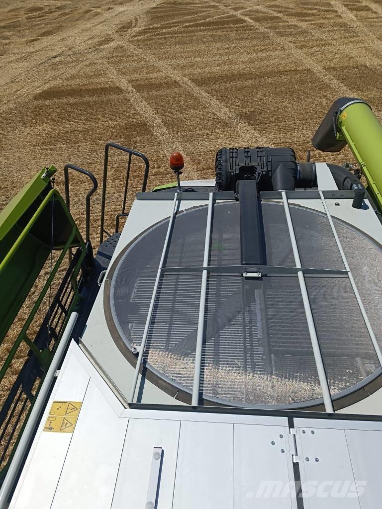 CLAAS Lexion 8700 Moissonneuse batteuse
