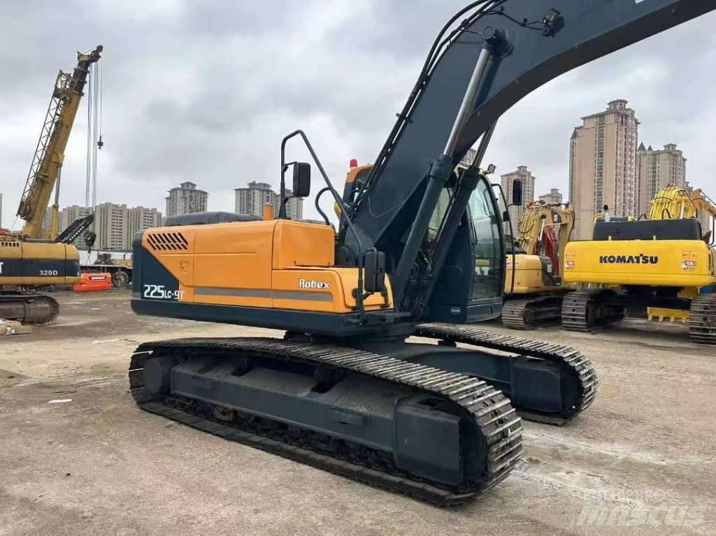 Hyundai 225LC-9T Pelle sur chenilles