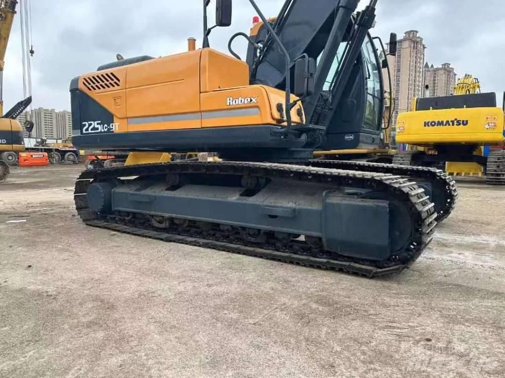 Hyundai 225LC-9T Pelle sur chenilles