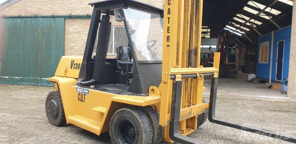 CAT 12000 KG Chariots diesel