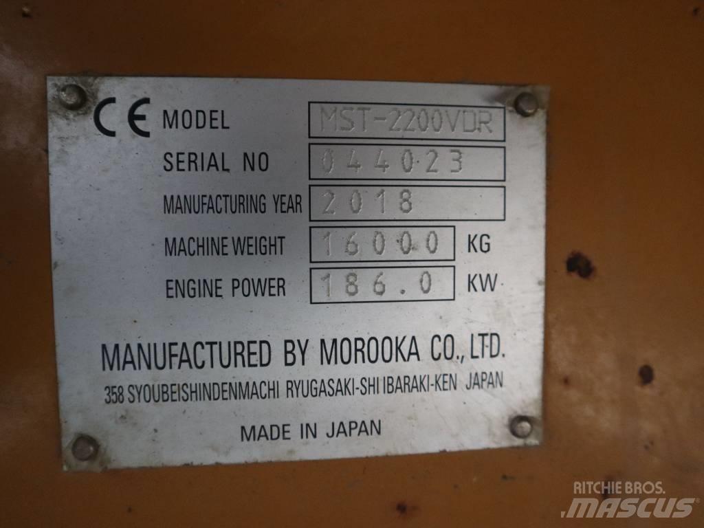 Morooka MST 2200 VDR Tombereau sur chenilles