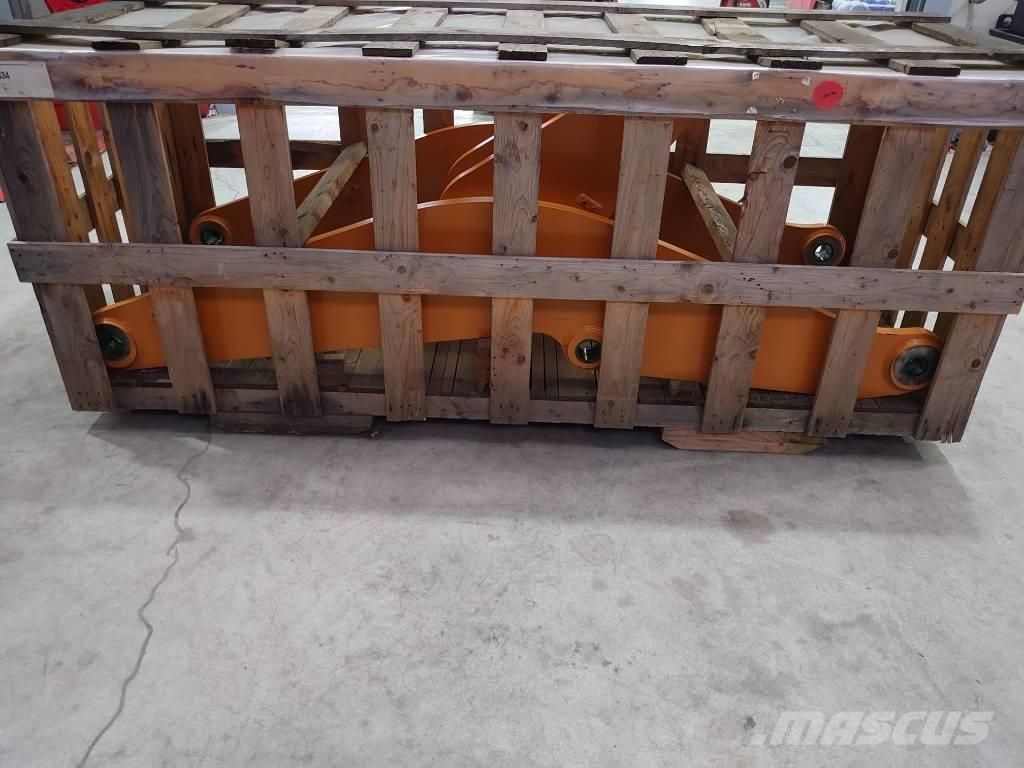 CASE 821G Bras et Godet