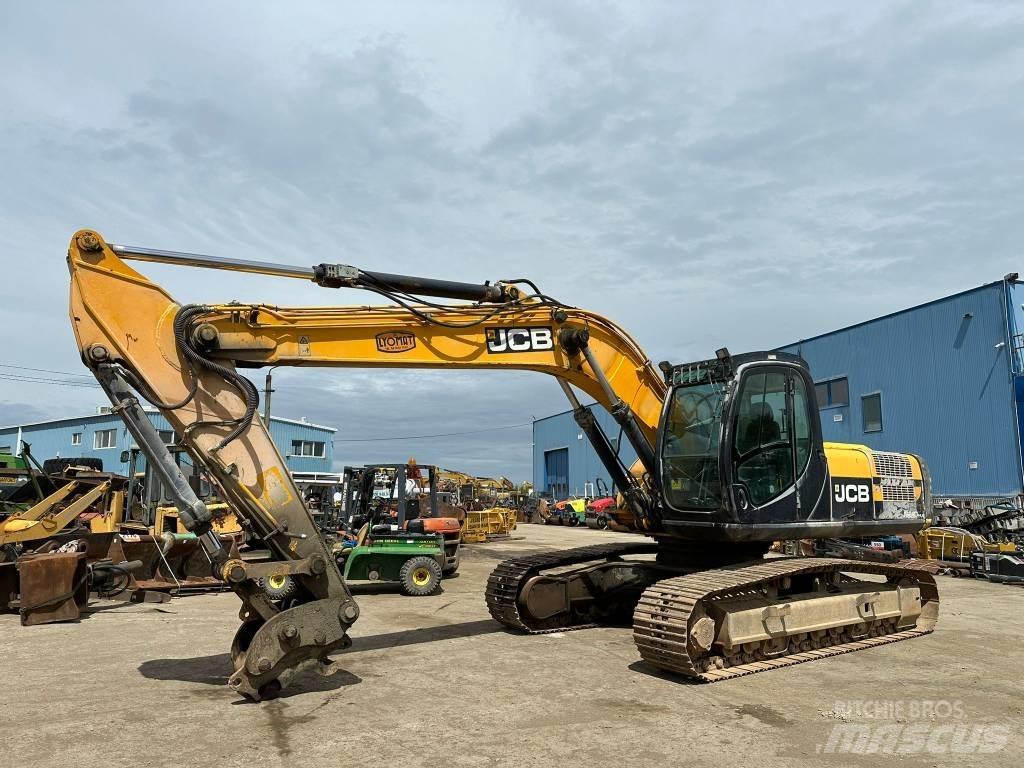 JCB JS 240 N LC Pelle sur chenilles