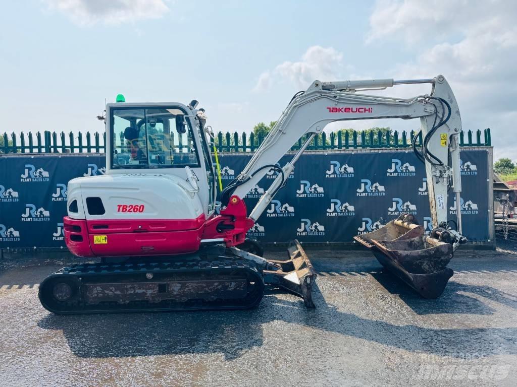 Takeuchi TB 260 Mini pelle < 7t