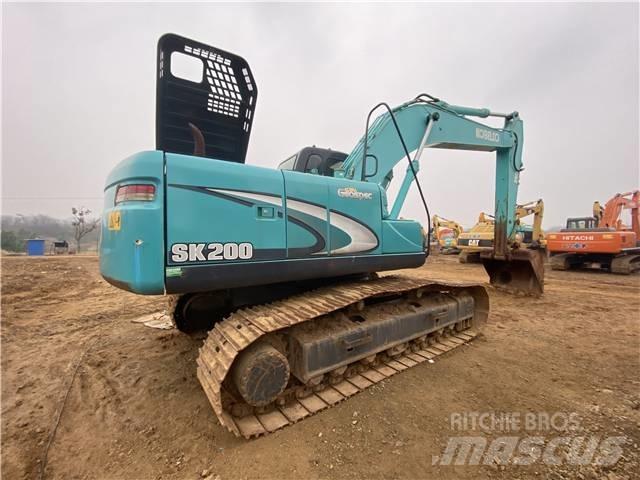 Kobelco SK 200 Pelle sur chenilles