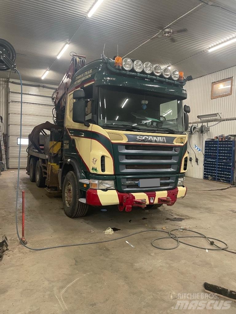 Scania G 420CB Camion plateau ridelle avec grue