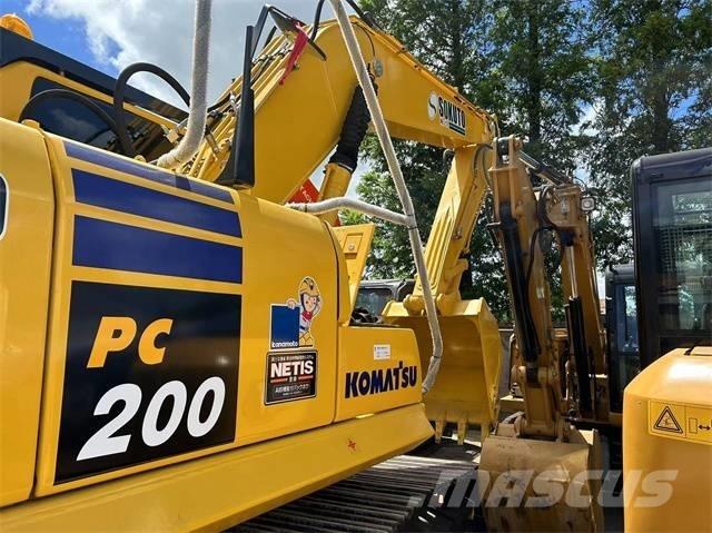 Komatsu PC 200-8 Pelle sur chenilles
