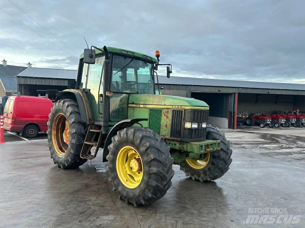 John Deere 6600 Tracteur