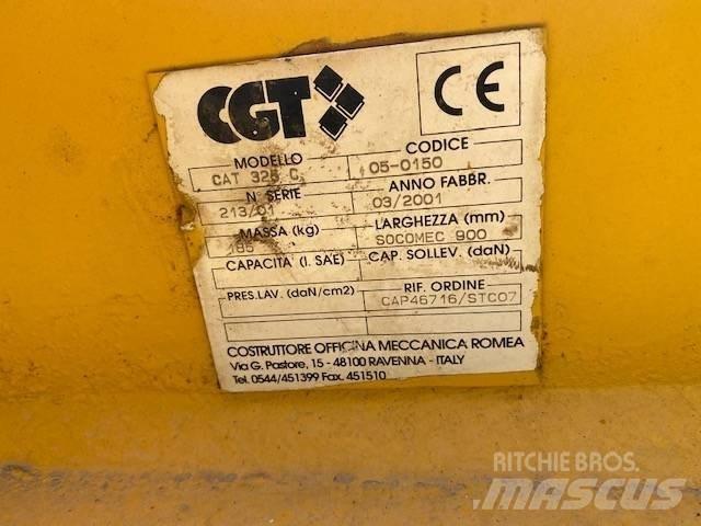 CAT 325 Bras et Godet
