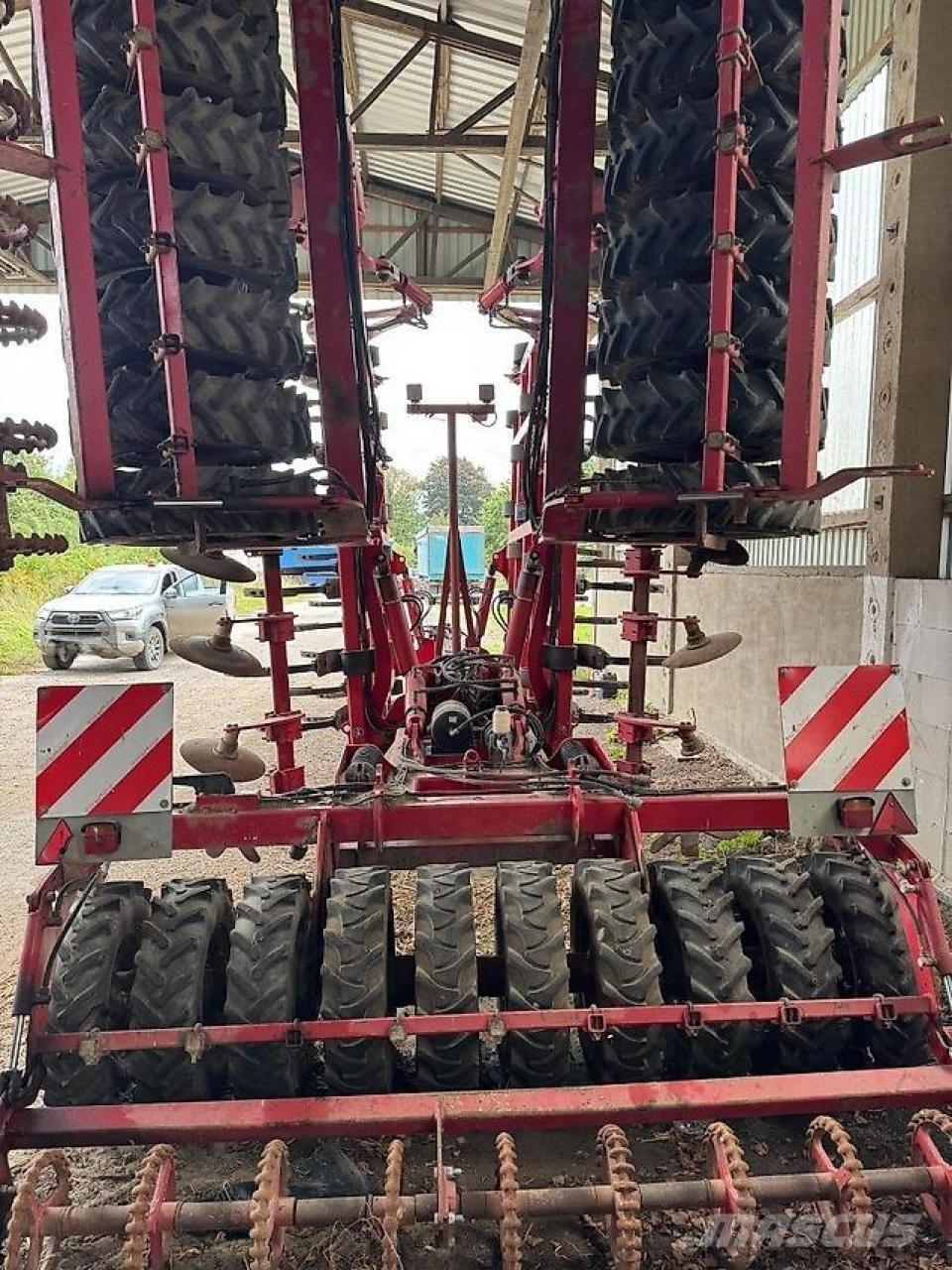 Horsch Tiger 8XL Déchaumeur, cultivateur