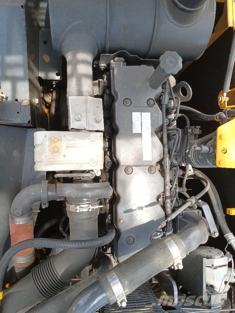 Komatsu PC 200 Pelle sur chenilles