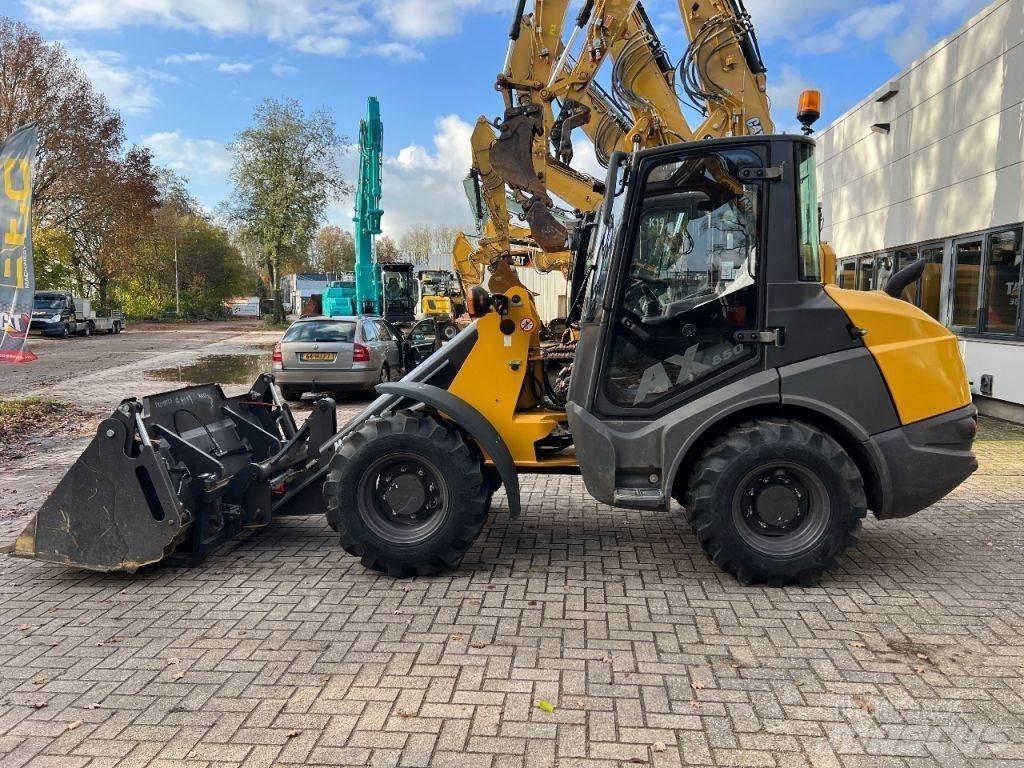 Mecalac AX850 Chargeuse sur pneus