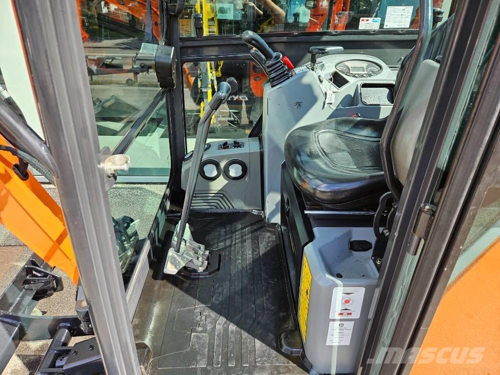 Doosan DX 19 Mini pelle < 7t