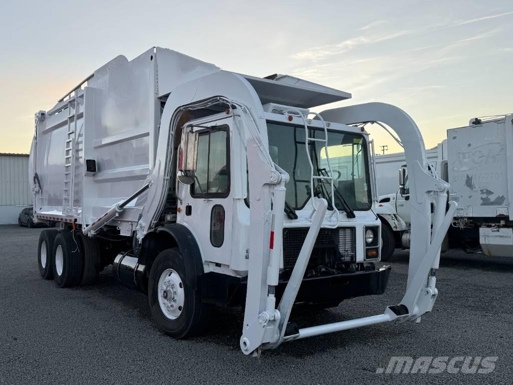 Mack MR Camion poubelle