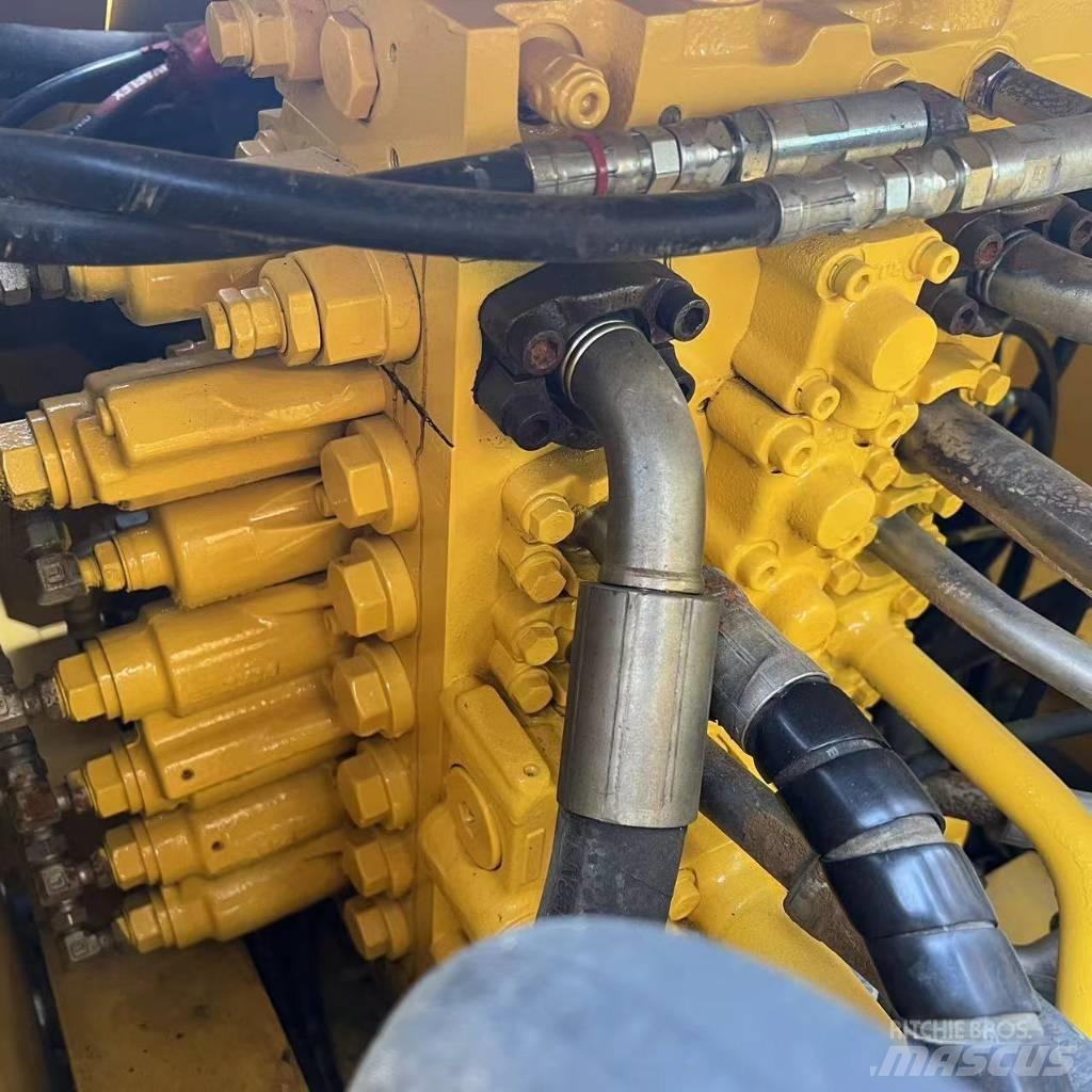 Komatsu PC 240 Pelle sur chenilles