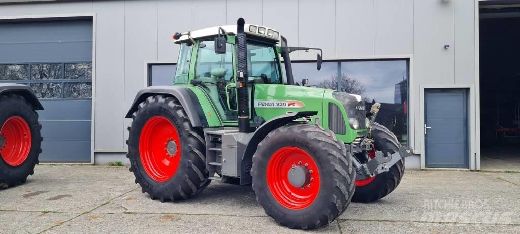 Fendt 820 Vario TMS Tracteur