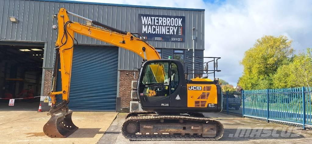 JCB JS 131 LC Pelle sur chenilles