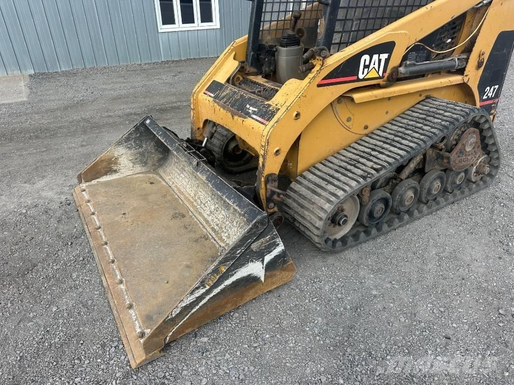 CAT 247 Chargeuse compacte