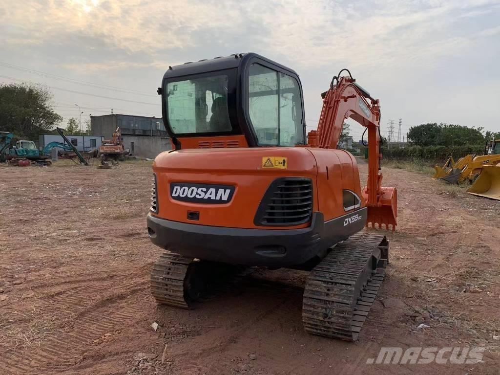 Doosan DX 55 Mini pelle < 7t