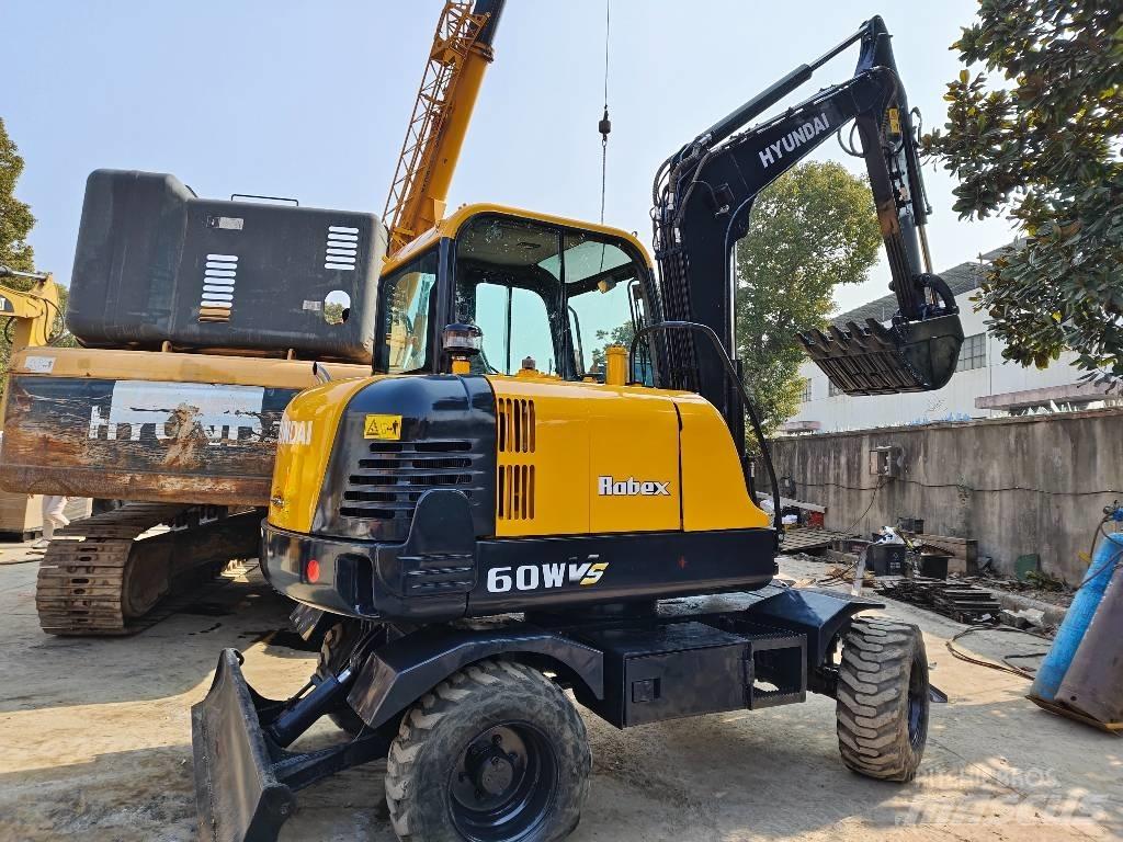 Hyundai Robex 60 W Pelle sur pneus