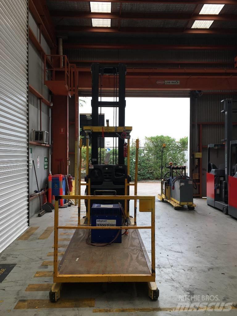 Hyster R30XMF2 Préparateur de commande haute levée