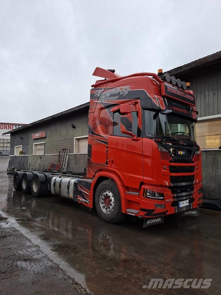 Scania R 560 Châssis cabine