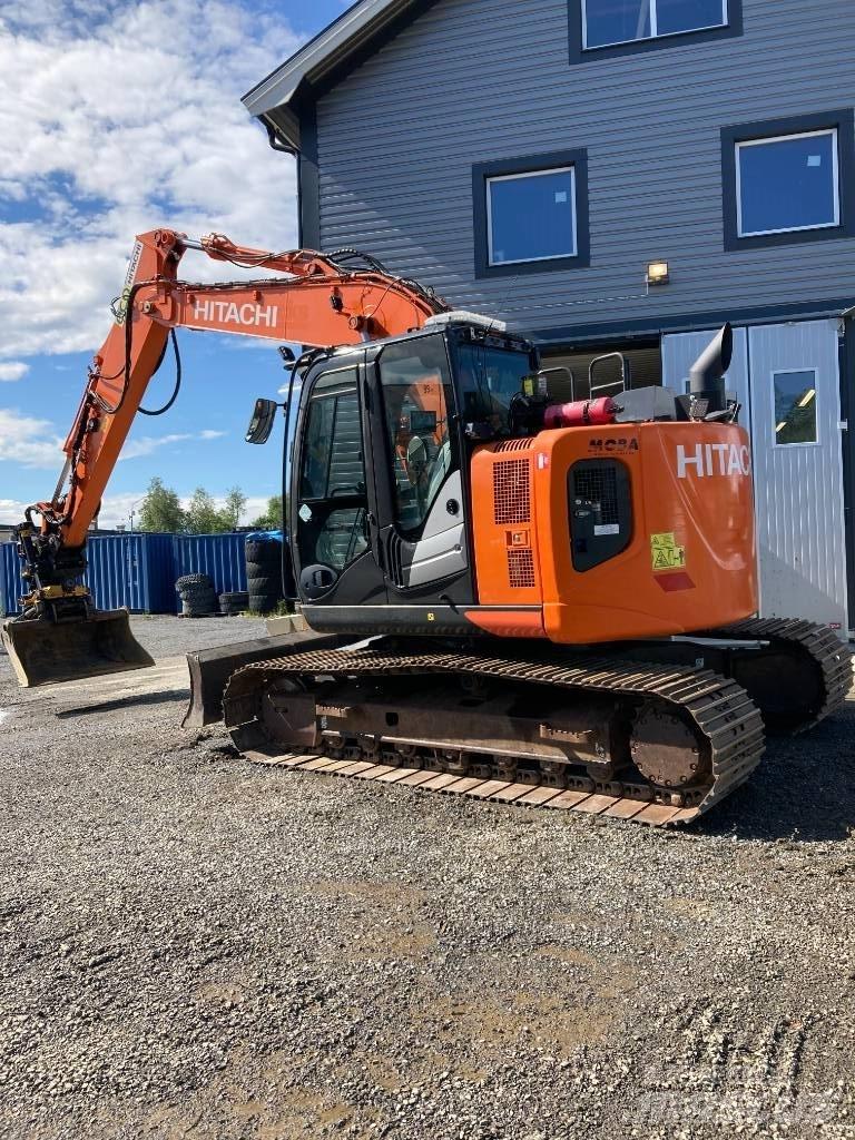 Hitachi ZX 135 US-6 Pelle sur chenilles