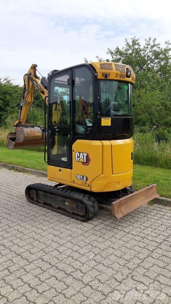 CAT 301.8 Mini pelle < 7t