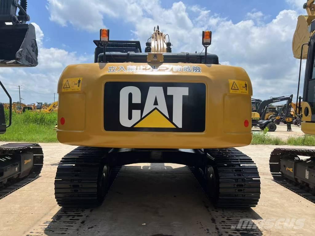 CAT 323 D Pelle sur chenilles