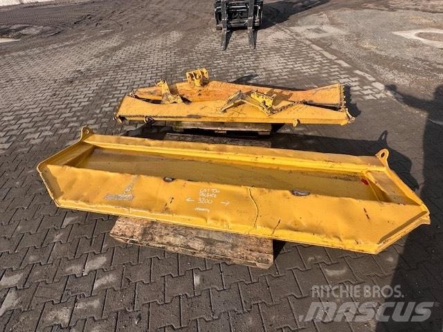 CAT 730 KLAPA Tombereau articulé