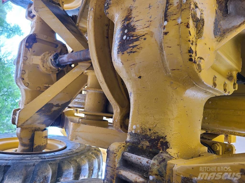 CAT 725 Tombereau articulé