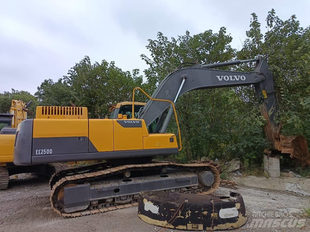 Volvo EC 250 Pelle sur chenilles