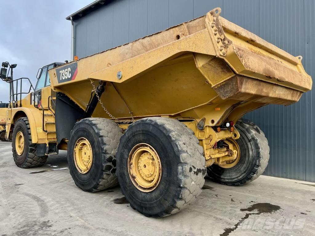 CAT 735C Tombereau articulé
