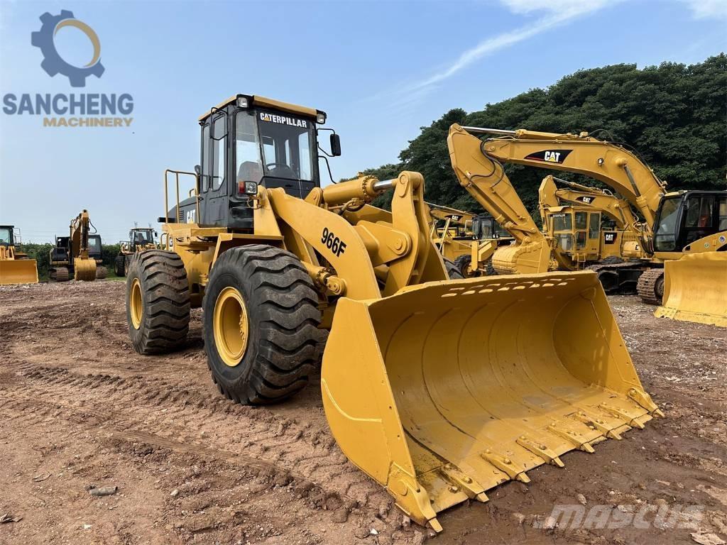 CAT 966 F Chargeuse sur pneus