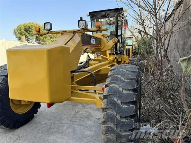 CAT 140 H Niveleuse