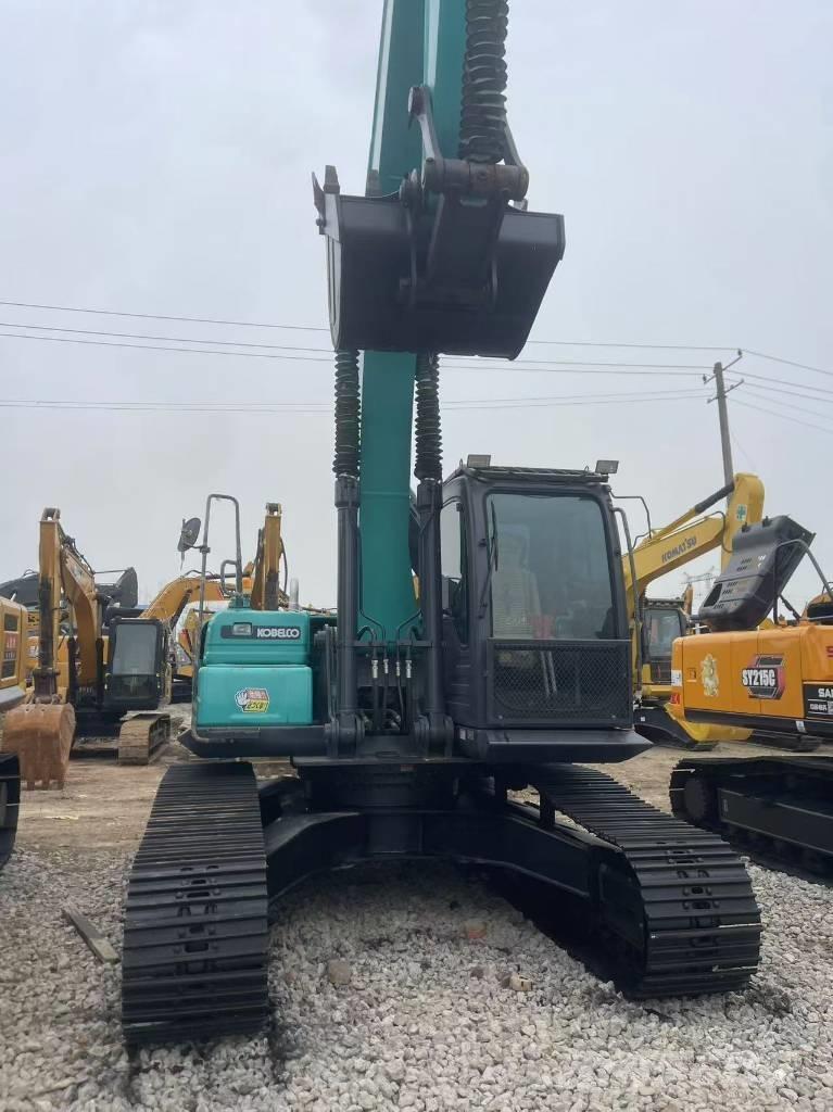 Kobelco SK 200 Pelle sur chenilles