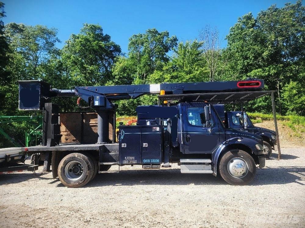 Freightliner M2106 Camion nacelle