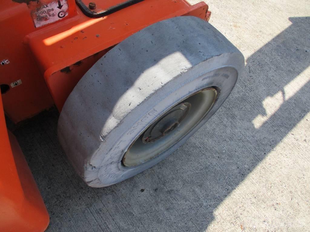 JLG E 400 AJPN (146) Nacelles articulées
