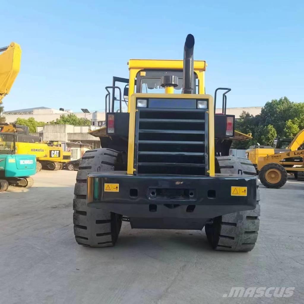 Komatsu WA 320-5 Chargeuse sur pneus
