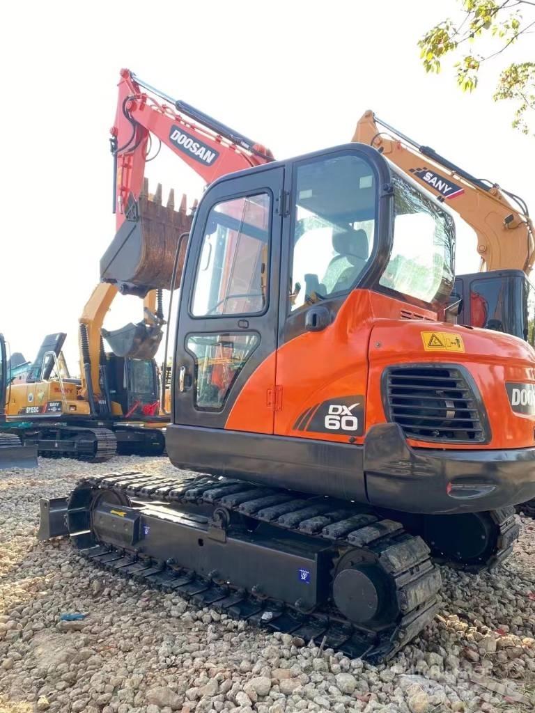 Doosan dx60 Pelle sur chenilles